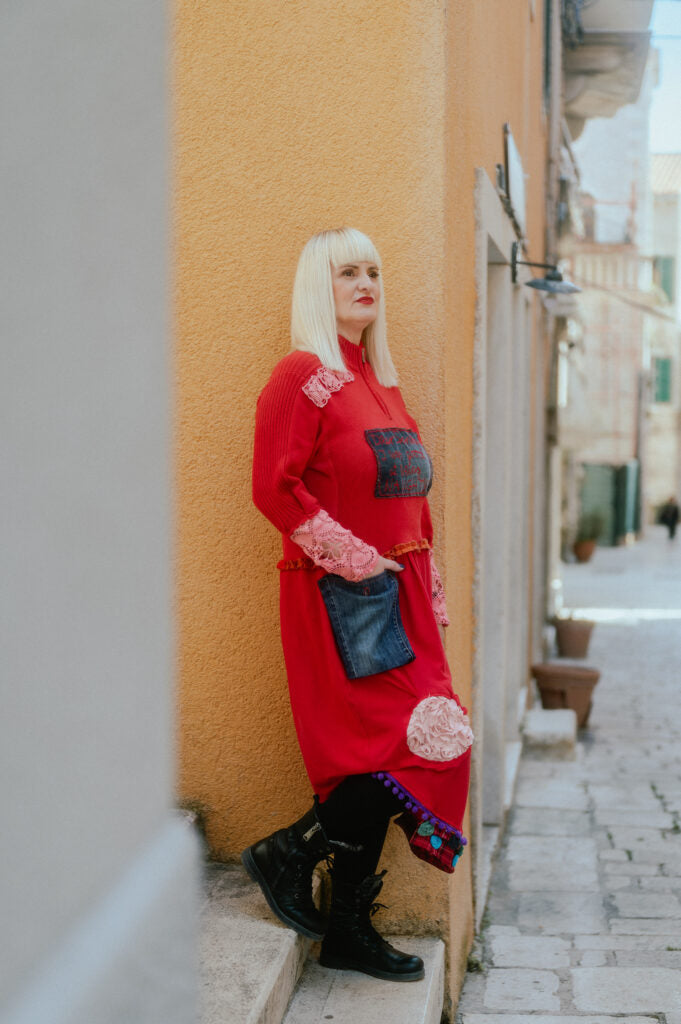 HALJINA RED